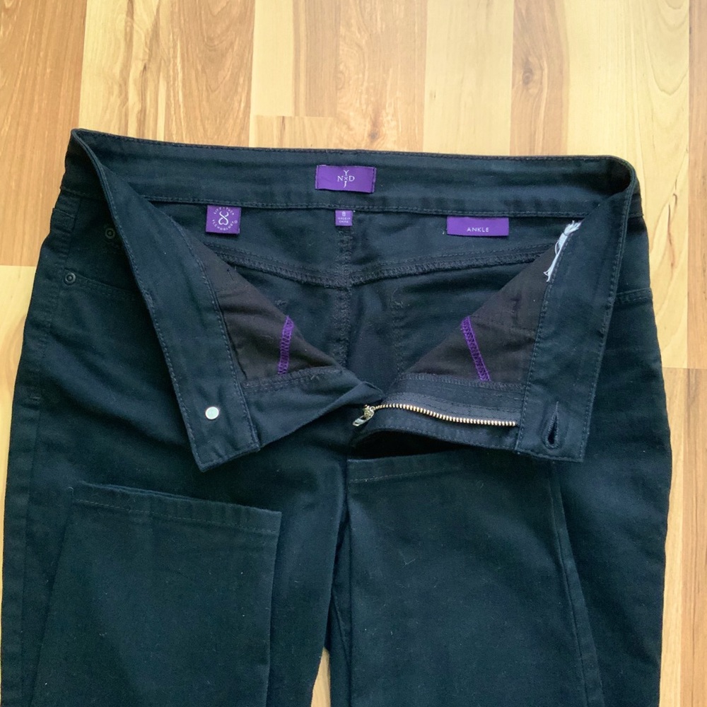 Jeans - Picture 3 of 4